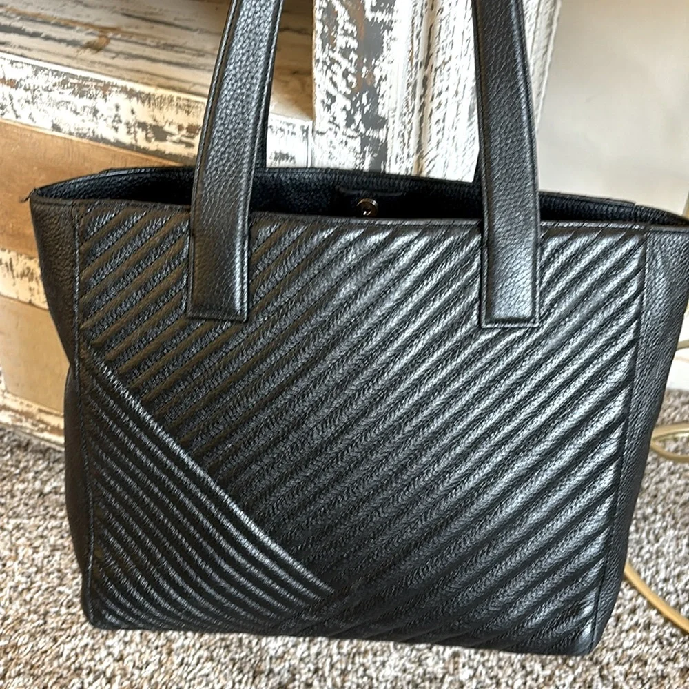 14th & Union Muse‎ Leather Quilted Tote Bag in Black
